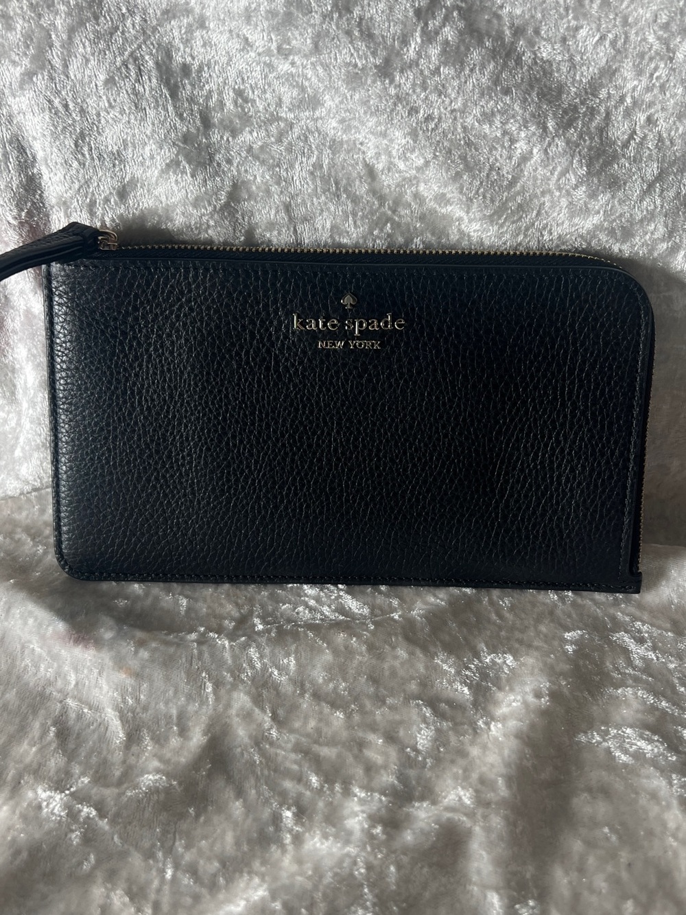 kate spade Black Pebbled Leather Zip Wristlet Wallet